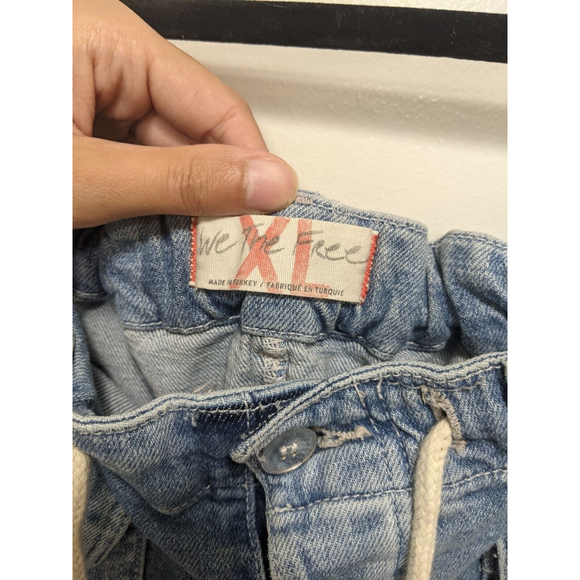 We The Free Lightwash City Slouch Mom Jeans Free People Drawstring Button Fly - Picture 5 of 11